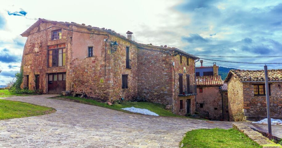 casa rural en barcelona en alquiler